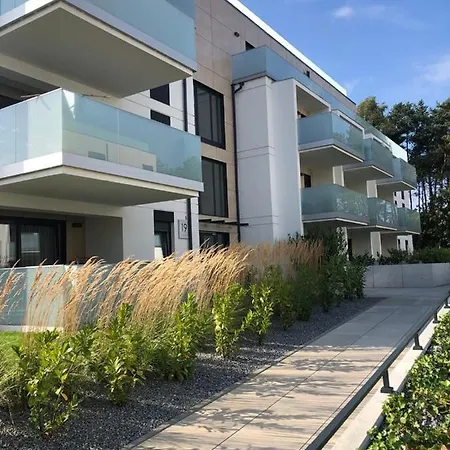 Maryrosie - Apartament Przy Morzu Z Miejscem W Garazu Podziemnym Apartment Rewal Exterior photo