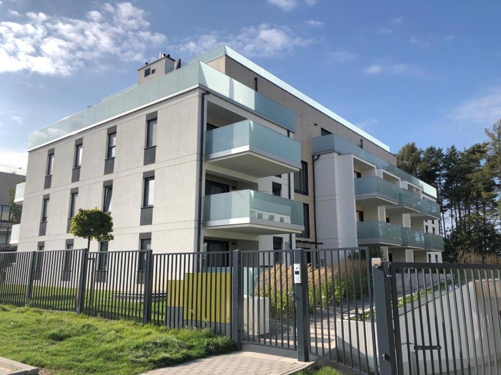 Apartment Maryrosie - Apartament Przy Morzu Z Miejscem W Garazu Podziemnym Rewal